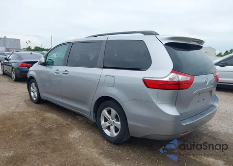 2015 Toyota Sienna Le 7 Passenger/Le 8 Passenger from USA, damaged, VIN 5TDKK3DC0FS570160
